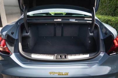 Car image 49