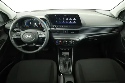 Car image 30