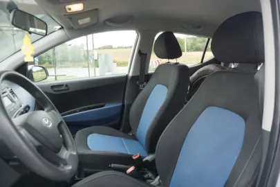 Car image 22