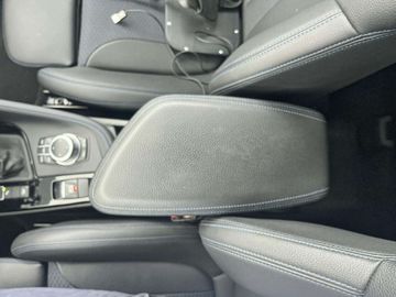 Car image 38