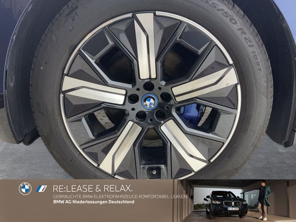 BMW iX xDrive40 240 kW image number 10