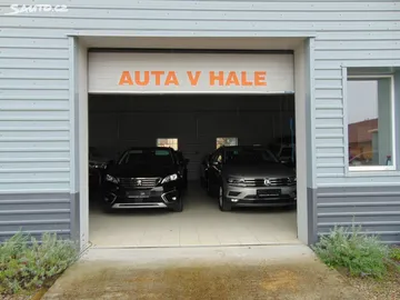 Car image 44