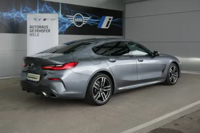 Car image 32