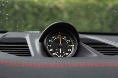 Car image 24