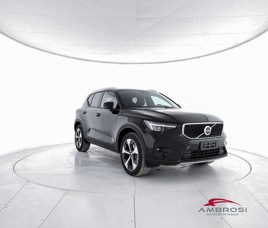 Volvo XC40 B3 Core 120 kW image number 2