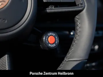 Car image 35