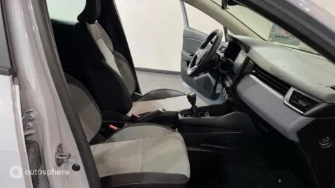 Car image 20