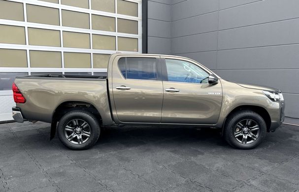 Toyota Hilux 2.8 D-4D 4x4 150 kW image number 5