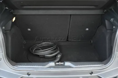 Car image 28