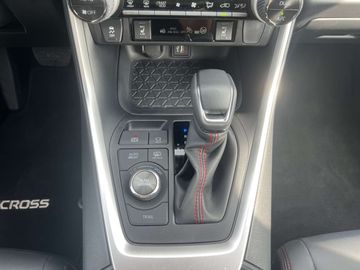 Car image 10