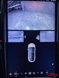Car image 27