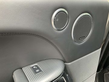 Car image 37