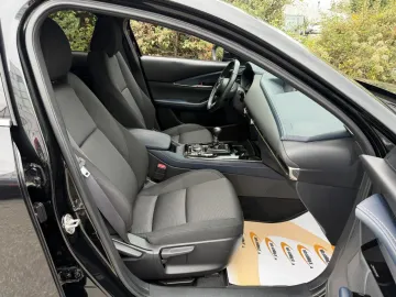 Car image 37