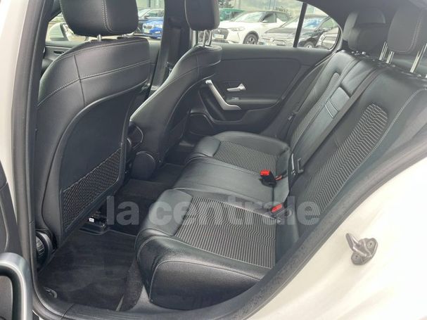 Mercedes-Benz A 180 100 kW image number 4