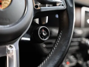 Car image 37