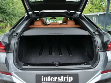 Car image 36