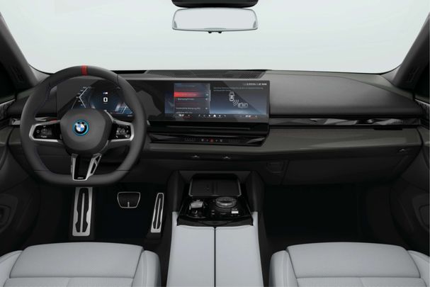 BMW i5 M60 xDrive Pro 442 kW image number 5