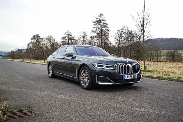 BMW 730Ld xDrive 195 kW image number 1