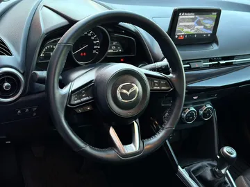 Car image 33