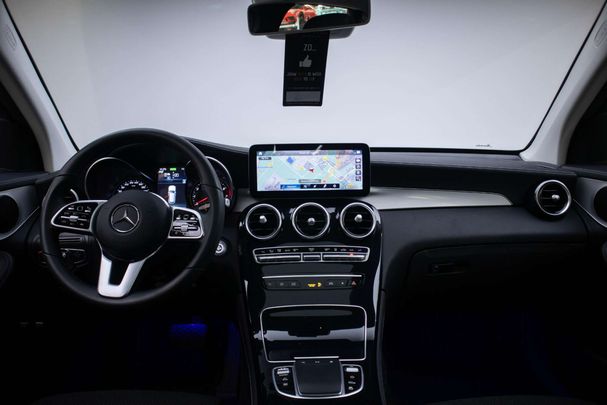 Mercedes-Benz GLC 300 e 4Matic 235 kW image number 2