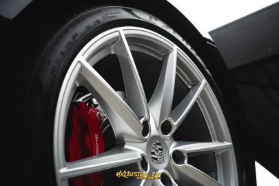 Car image 49