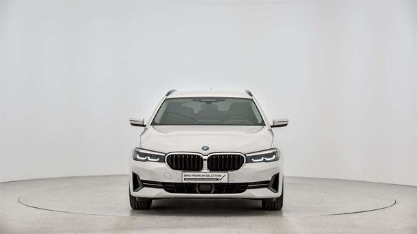 BMW 530 Touring xDrive 215 kW image number 2