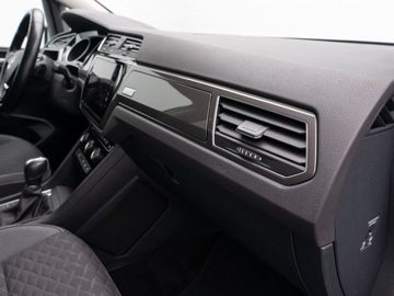 Car image 36