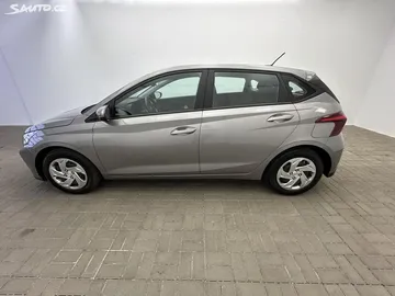 Car image 4