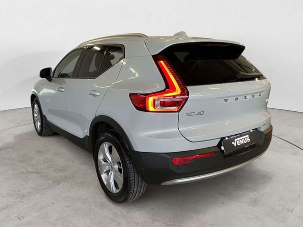 Volvo XC40 D3 AWD Plus 110 kW image number 4