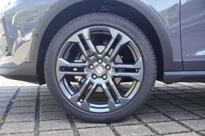 Car image 30