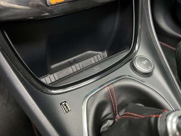 Car image 31