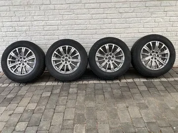 Car image 28