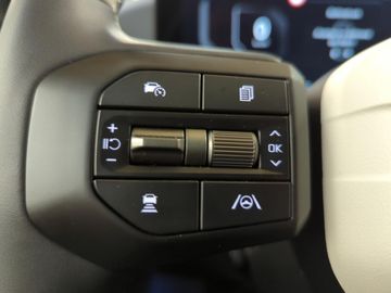Car image 26