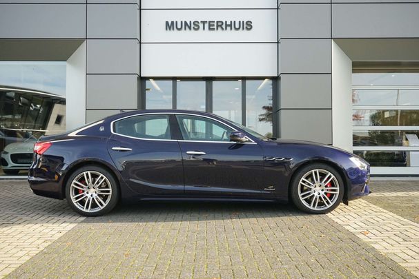 Maserati Ghibli S GranSport Q4 316 kW image number 14