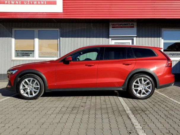 Volvo V60 Cross Country AWD 110 kW image number 5