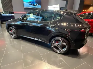 Car image 38