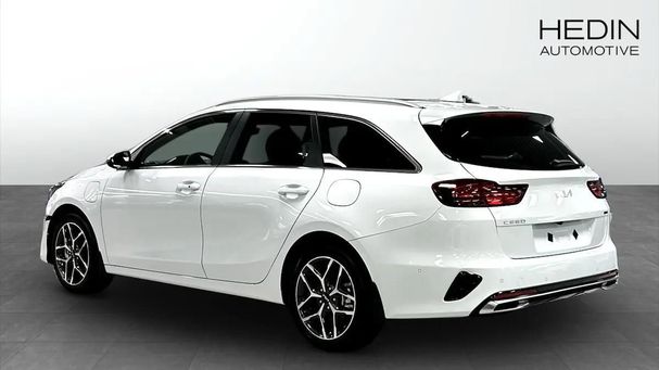 Kia Ceed Plug-in Hybrid 104 kW image number 6