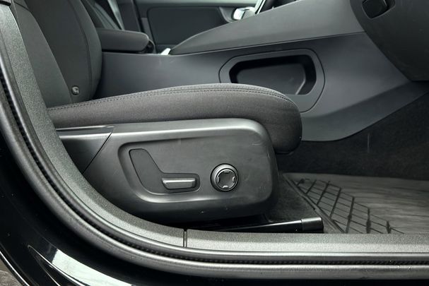 Polestar 2 165 kW image number 17