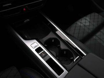 Car image 37