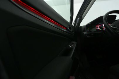 Car image 26