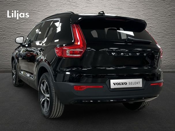 Volvo XC40 T2 95 kW image number 2