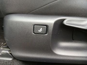 Car image 37