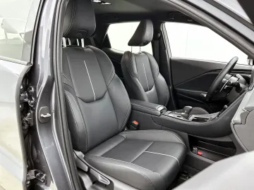 Car image 50