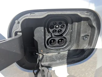 Car image 24