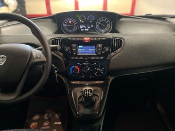 Car image 47