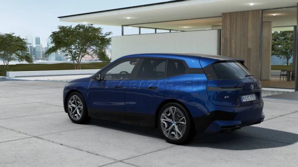 BMW iX xDrive50 385 kW image number 2