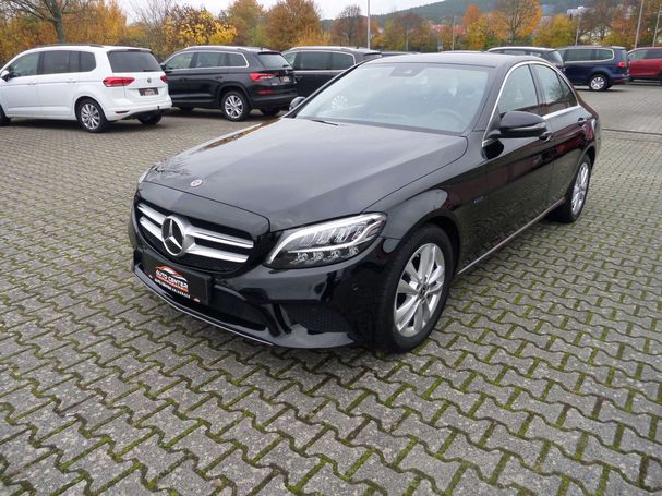 Mercedes-Benz C 300 e 235 kW image number 1