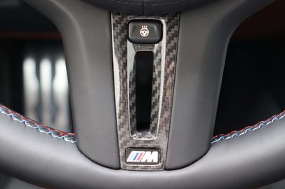 Car image 33