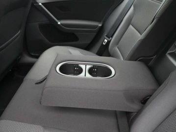 Car image 38