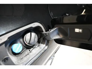 Car image 38